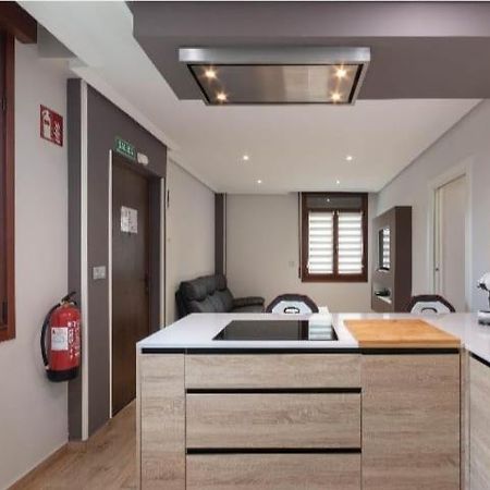 Appartamento A Tan Solo 800 Metros De San Mames Bilbao Esterno foto