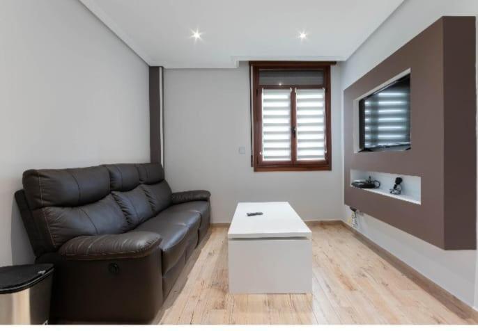 Appartamento A Tan Solo 800 Metros De San Mames Bilbao Esterno foto