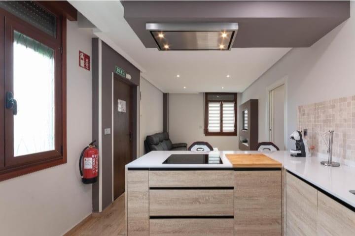 Appartamento A Tan Solo 800 Metros De San Mames Bilbao Esterno foto